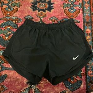black nike tempo shorts